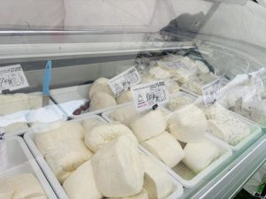 Magiun, telemea, pâinea lui Manole și alte bunătăți la Târgul de Produse Tradiționale 2025 4 Sursă foto: FB MADR