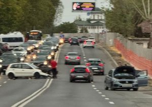 Accident în Trivale! Impact între 2 mașini 28 de1411fa 4a1d 48cc a37b de21745a7d94 - Accident în Trivale! Impact între 2 mașini