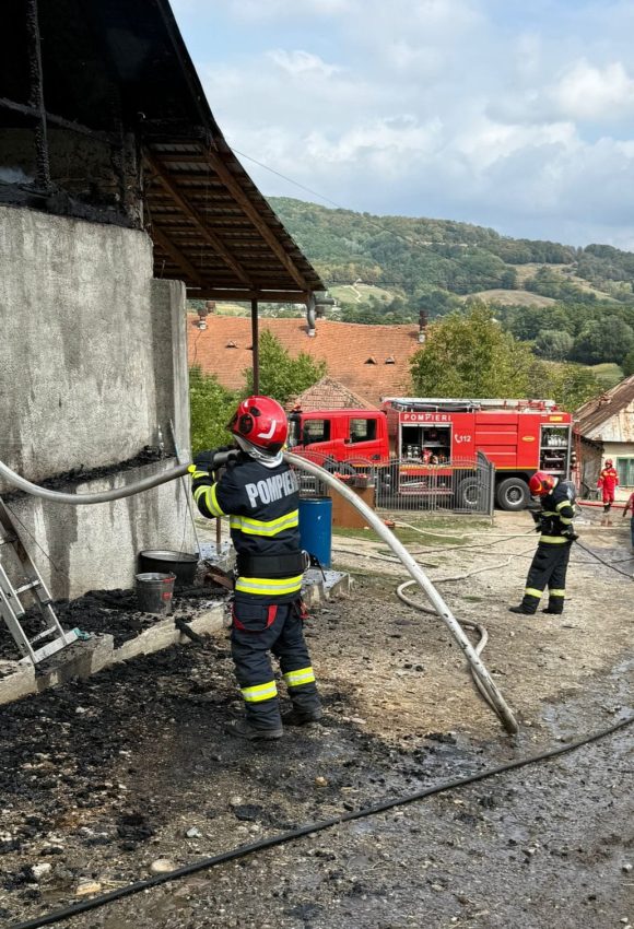 (Video) Incendiu violent într-o gospodărie din comuna Bălilești 2 WhatsApp Image 2025 09 12 at 15.52.50 - (Video) Incendiu violent într-o gospodărie din comuna Bălilești