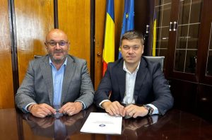 46,3 milioane lei pentru consolidarea Centrului de Diagnostic și Tratament Pitești. Ion Mînzînă: ”Am semnat contractul” 2 Sursă foto: FB Ion Minzina