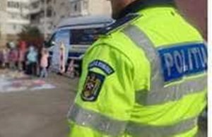 page 1 1 - Polițiștii argeșeni, în mijlocul elevilor