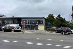 Sens unic nou în zona stației GPL din parcarea aferentă străzii Nicolae Dobrin 22 Sursă foto: FB Primăria mUnicipiului Pitești.
