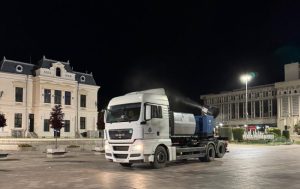 Primăria Pitești anunță stropiri în noaptea de 15 spre 16 septembrie: Locuitorii și apicultorii sunt avertizați 13 Sursă foto: FB Primăria Munciipiului Pitești