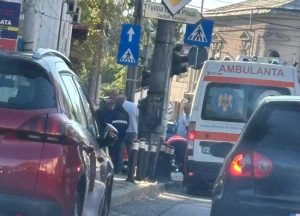 Un bărbat, resuscitat în plină stradă în centrul Piteștiului. Jandarmul Marius i-a salvat viața! 30 Sursă foto. MJ