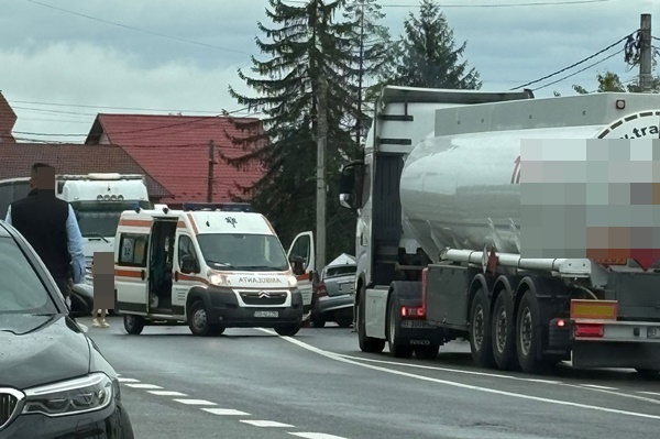 a1e90ddc 0b7c 4e57 a0ed 87fb37954ead - Carnagiu la Pasajul Bascov! Două femei și un bărbat - morți într-un accident groaznic!