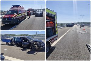 page - Impact violent pe Autostrada A1! Un copil și o femeie, transportați la spital