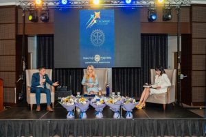 Cristina Herea și ”România Necunoscută”, lansare de suflet la Pitești 30 Sursă foto: Rotary Club Pitești Unity.