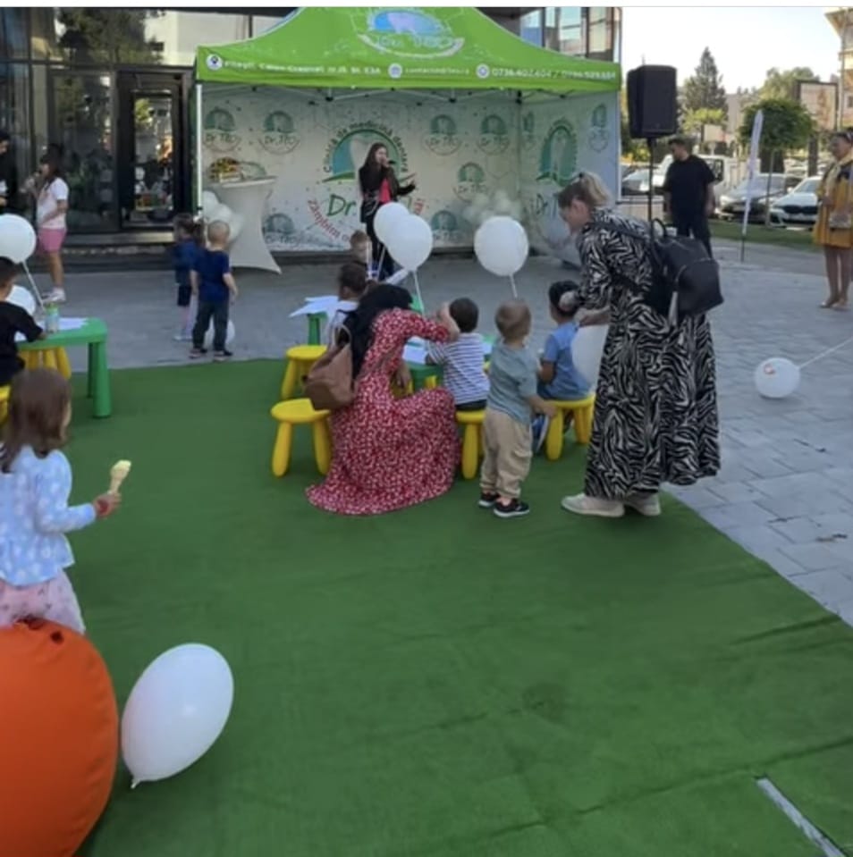 375400be 7404 48b6 9caa 9007cbeb08e2 - Săptămâna Zâmbetelor la Dr. Teo