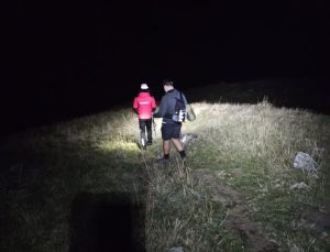 Epuizat după ce a făcut peste 7 ore de la Bâlea Lac către Cabana Podragu! Turist de 23 de ani, salvat de salvamontiști 15 550568127 1441539154638569 4855841659491824386 n - Epuizat după ce a făcut peste 7 ore de la Bâlea Lac către Cabana Podragu! Turist de 23 de ani, salvat de salvamontiști