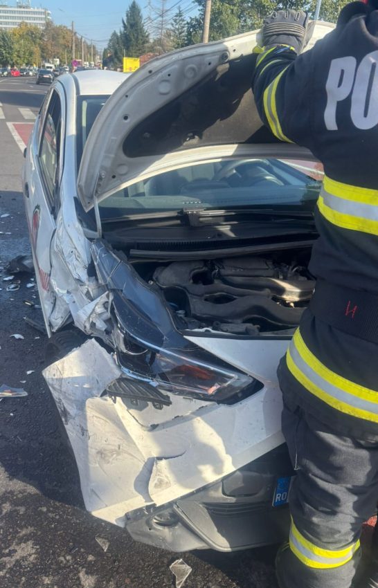 82c6d6a3 99fd 490c 94ce fb5346b07be5 - Accident în Ștefănești! Două mașini implicate