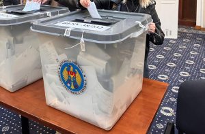 alegeri r moldova 1 - PAS câștigă alegerile și majoritatea parlamentară în Moldova