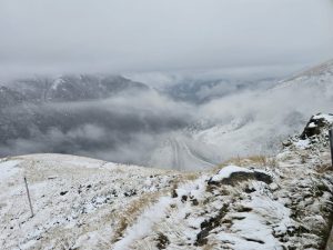 transfagarasan 3 - (VIDEO) Prima ninsoare pe Transfăgărășan și Transalpina. Drumarii au început intervențiile