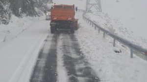 (Video) Argeș - Ninsoarea a acoperit Transfăgărășanul 21 952a167b e01e 43f6 947a 4e34e3afb789 - (Video) Argeș - Ninsoarea a acoperit Transfăgărășanul
