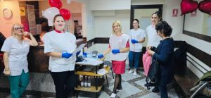 WhatsApp Image 2025 10 01 at 09.45.38 2 - ”INIMI ÎN MIȘCARE”, campanie pentru sănătate, lansată de OAMGMAMR Filiala Argeș, în parteneriat cu  Centrul Medical „Clubul Sănătății” și Școala Sanitară Postliceală „Prof. Dr. Nanu I. Muscel".