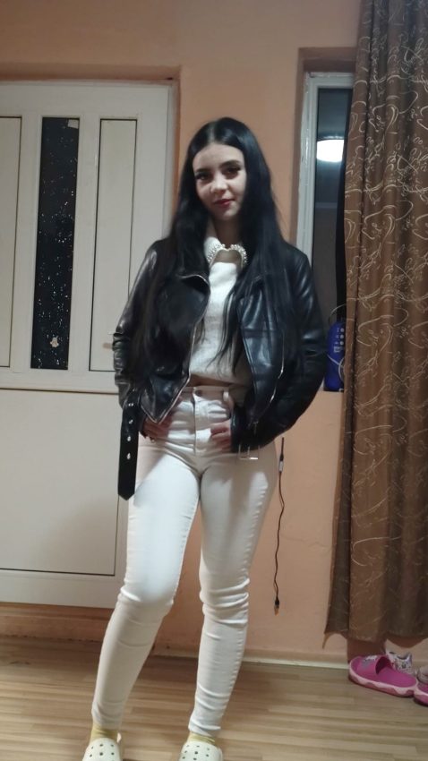 WhatsApp Image 2025 10 04 at 23.38.59 - Minoră de 13 ani din Argeș căutată de familie și polițiști