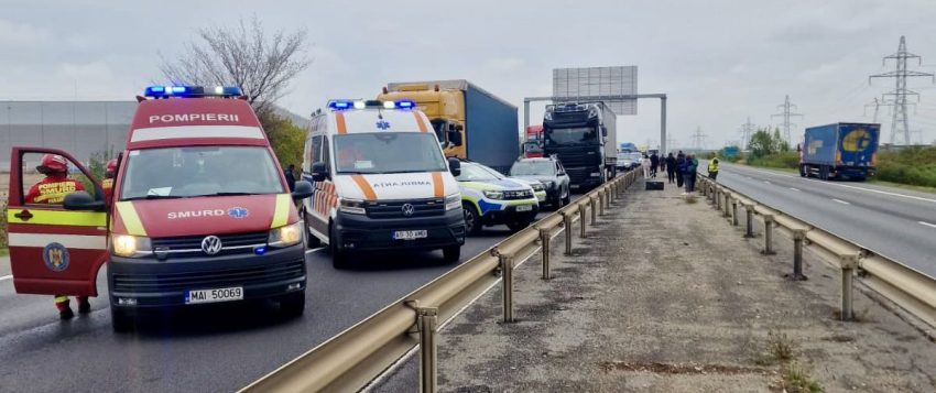 Trafic blocat pe A1! Un TIR încărcat cu parchet a luat foc 1 556883776 1118704540466798 6104298308265289368 n - Trafic blocat pe A1! Un TIR încărcat cu parchet a luat foc