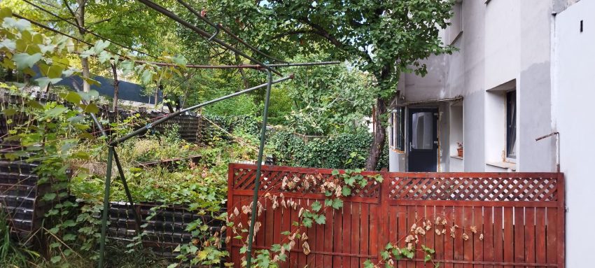 0c2d06a1 b064 46ca 9be6 58bb032a29b0 - Pitești. Împrejmuiri improvizate desființate de autorități în cartierul Banat