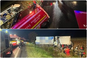 cats - Impact violent între un camion și o autobasculantă! Unul dintre șoferi a murit pe loc