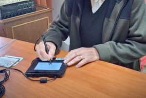 560080793 1288736809964897 6379971589153458182 n 1 - Dragostea nu are vârstă: Un român de 93 de ani și o româncă de 79 de ani și-au unit destinele