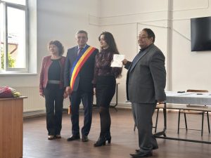 Cel mai bun elev al Liceului Teoretic Costești, din promoția 2025 - a fost premiat! 1 564690393 1127699929547353 756453138946578430 n - Cel mai bun elev al Liceului Teoretic Costești, din promoția 2025 - a fost premiat!
