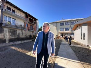 Primarul Cristian Gentea anunță: Poarta care dădea direct în curtea Școlii „Nicolae Iorga” a fost desființată 9 Sursă foto: FB CRistian Gentea