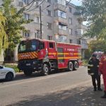 Panică la Mioveni! Zeci de locatari evacuați din cauza mirosului de gaz 17 interventie bloc Mioveni gaz