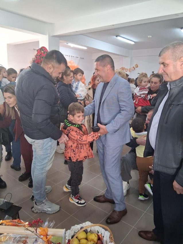 Sărbătoarea toamnei în școlile și grădinițele din comuna Bradu 2 Dan Stroe Bradu