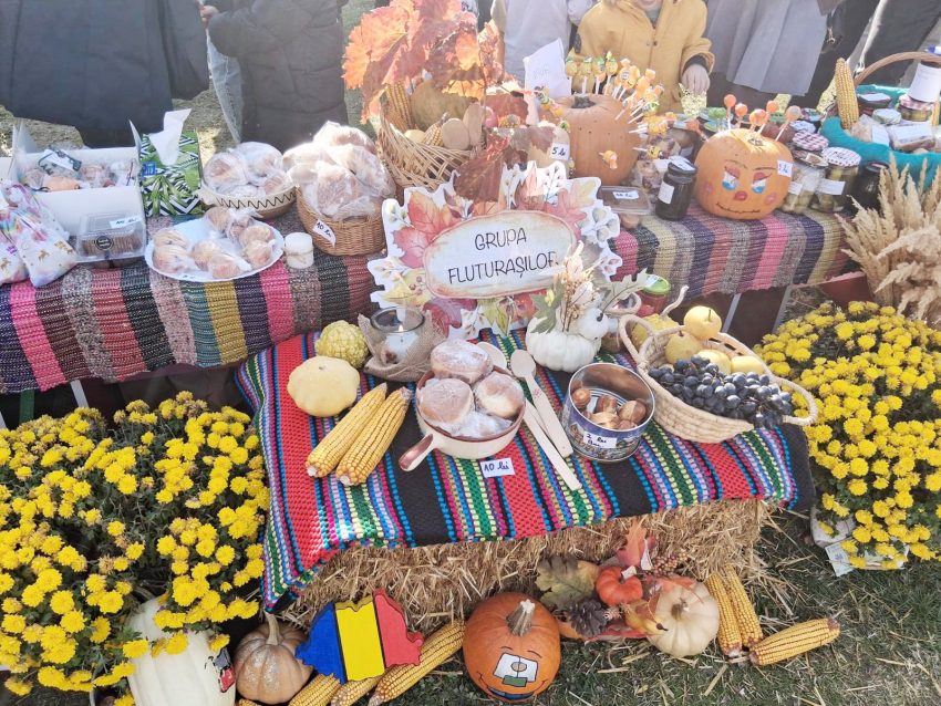 Tradițiile se păstrează la Bradu! Târgul de Toamnă și Focul lui Sumedru au adus sărbătoarea în comună 3 la Bradu