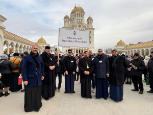 Rugă și recunoștință la Catedrala Națională – pelerini din Argeș și Muscel, în zi de sfințire 2 Sursă foto: Arhiepiscopia Argeșului și Muscelului.