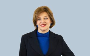 Oana Gheorghiu își retractează declarațiile critice la adresa lui Donald Trump: „Postarea care a stârnit acum reacții critice a fost făcută într-un context emoțional foarte încărcat” 1 Sursă foto: FB Dragos Pslaru