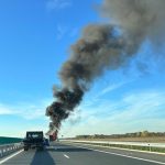 ef3ff10e 11c8 476a ab9f 207ebd697d51 - Camion în flăcări pe A0