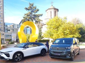 Este spectacol în Piața Milea! Super mașinile Eurial dau start Raliului! 4 eurial invest deschidere 2 - Este spectacol în Piața Milea! Super mașinile Eurial dau start Raliului!