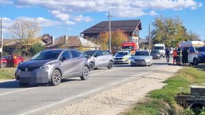 Accident în Merișani! Două persoane au ajuns la spital 2 a6146034 2e5b 47a3 8538 84d975556210 - Accident în Merișani! Două persoane au ajuns la spital