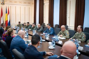 România cumpără 18 avioane F-16 pentru instruire – pas înainte spre F-35. ”Achiziția se face la un preț simbolic de 1 euro” 1 Sursă foto: FB Ionuț Mosteanu