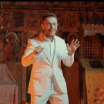 Clip de manele filmat în biserica din curtea Muzeului Golești 10 0390a100 c2b2 4d5e b0a9 7b2a796ef907 1 - Clip de manele filmat în biserica din curtea Muzeului Golești