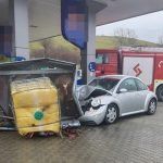 Accident în benzinărie 10 acc bnz - Accident în benzinărie