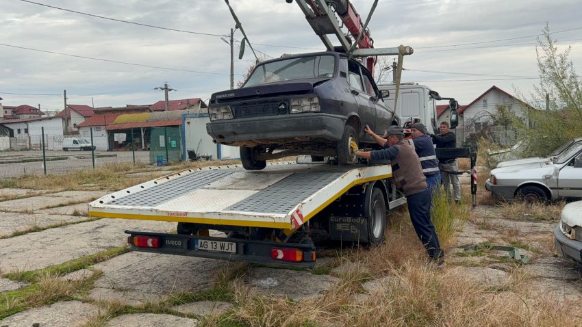 masini abandonate ridicate Pitești
