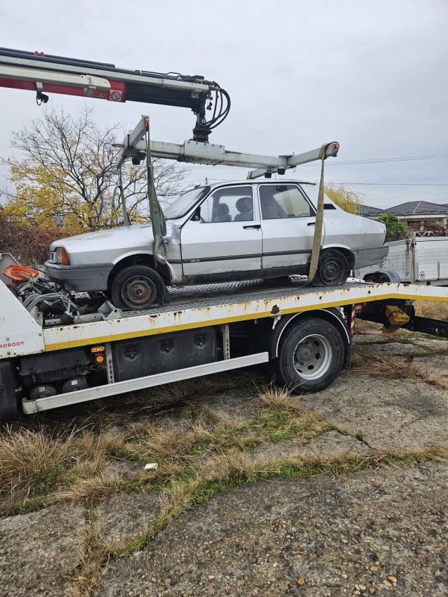 masini abandonate ridicate Pitești