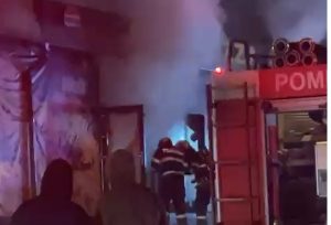 cats - Incendiu la o pizzerie din Găvana