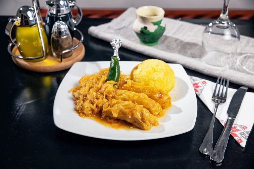 Casa Argeșeană Tradițional – gustul autentic al României, în inima Piteștiului 2 casa argeseana3 Copie - Casa Argeșeană Tradițional – gustul autentic al României, în inima Piteștiului