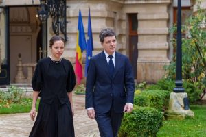 Ultimul domnitor al Moldovei s-a întors acasă: Au fost repatriate rămășițele pământești ale domnitorului Grigore Alexandru Ghyka 1 Sursă foto: FB Nicușor Dan