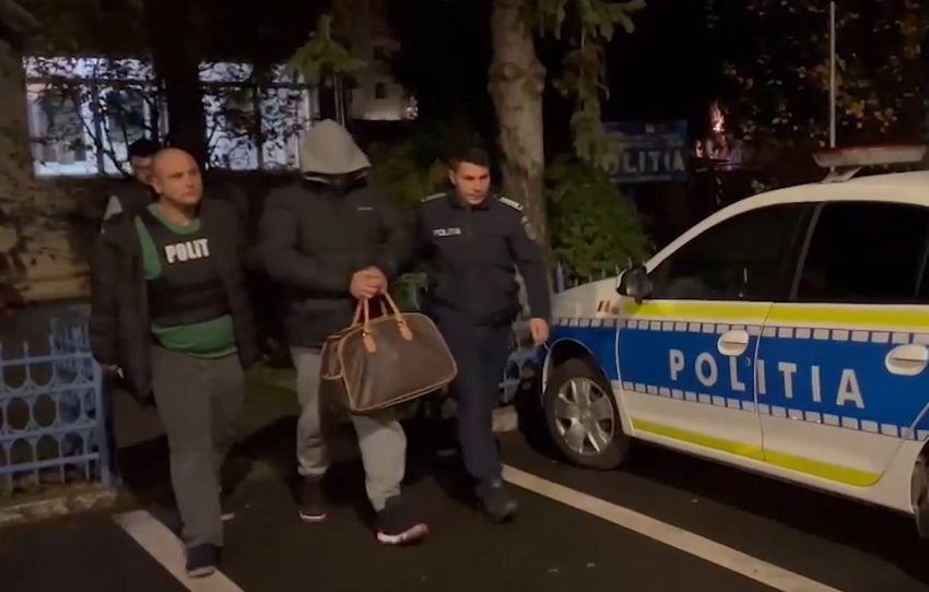 argesean retinut agresat sotia5