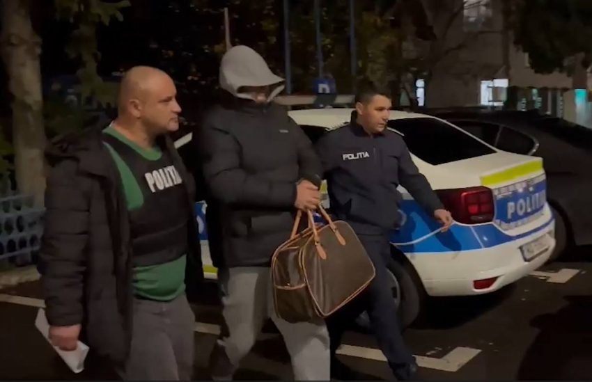 argesean retinut agresat sotia