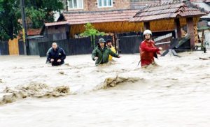inundatii - Doar 20% dintre locuințele din Argeș sunt asigurate împotriva dezastrelor naturale