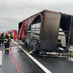 Un TIR a luat foc pe A1 11 580574648 1144230154465210 6744268650841894628 n - Un TIR a luat foc pe A1