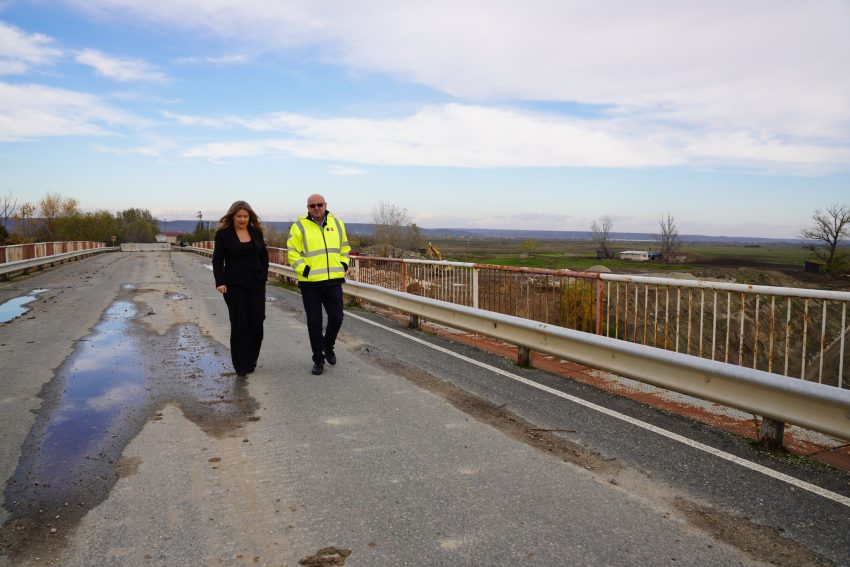 Lucrările la podul din comuna Căteasca, realizate în proporție de 90% 3 pod Cateasca