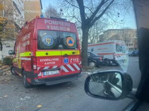 WhatsApp Image 2025 11 12 at 16.24.21 - Intervenție Smurd în cartierul Războieni. Bărbat în stop cardio-respirator!