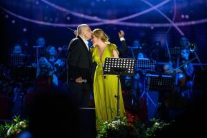 d01ab5bf 6901 4b02 a581 87b0f73dab87 - Mesaj zdrobitor: "Nu stiu să trăiesc. Erai aerul meu. Eu sunt frântă!"