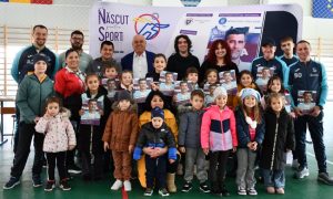 Erika Popescu, campioană europeană, inspiră sute de elevi la ediția 2025 „Azi sunt profu’ tău de sport!” 2 Sursă foto: CJ Argeș.