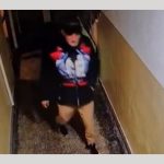 Fată de 13 ani agresată în lift de un bărbat de 50 de ani! Agresorul a fost prins! 10 agresor capitala fata lift